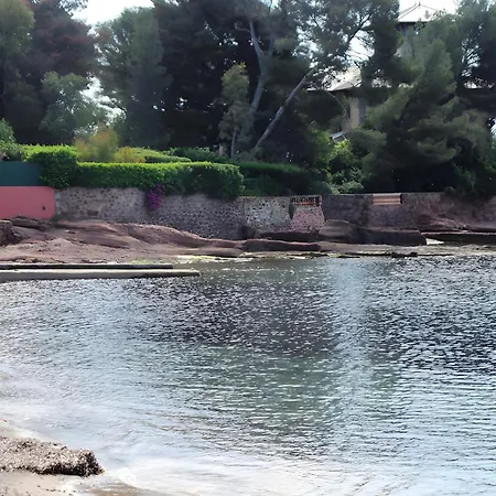 Panzió Les Arbousiers 3*