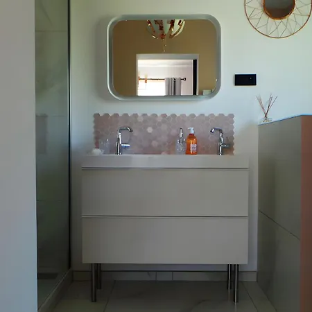 Les Arbousiers Сен-Рафаэль