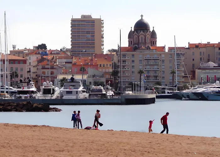 Les Arbousiers Bed & Breakfast