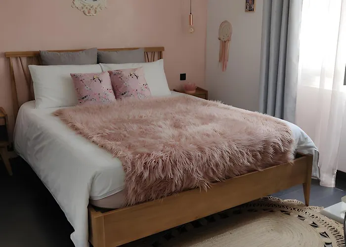 Les Arbousiers Bed & Breakfast